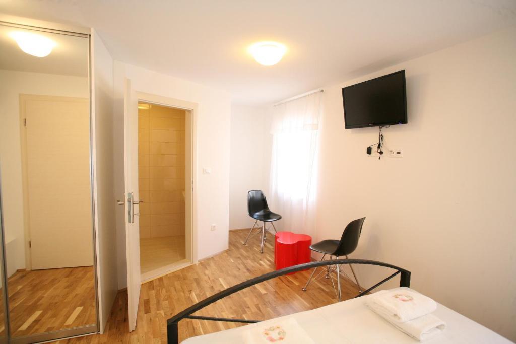 Rooms Beljan Trogir Rum bild